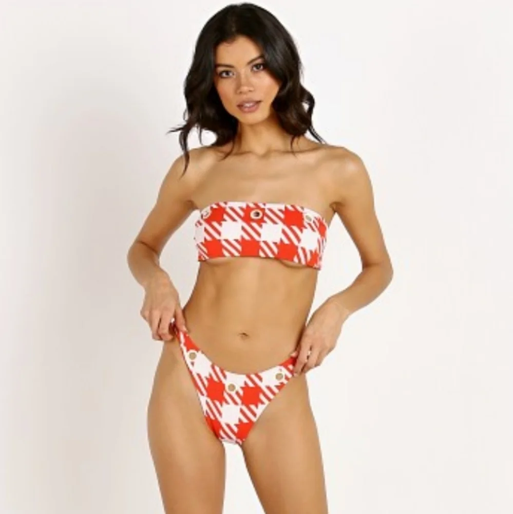 Solid & Striped The Annabelle Eyelet Bikini Top Lipstick Gingham